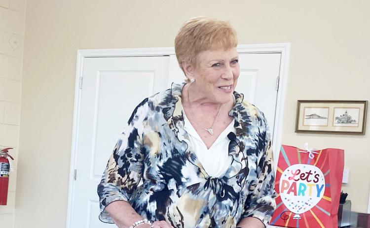 Helen Munday speaks about the Central Texas Hospitality House to the members of the Gatesville Exchange Club. Gatesville Messenger/David Scott